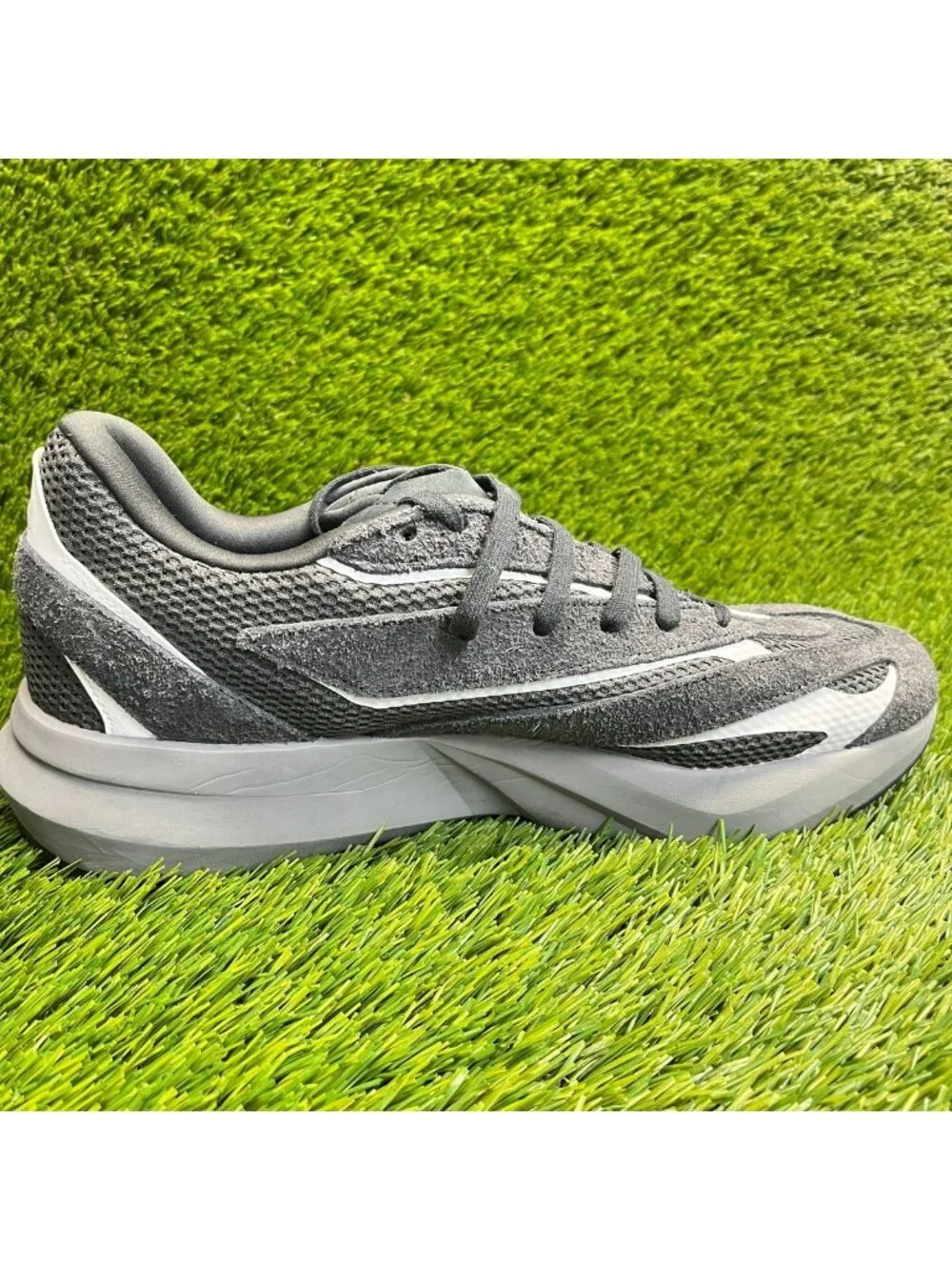 Adidas Lightblaze Mens Size 10.5 Carbon Gray Athletic Running Shoes Sneakers